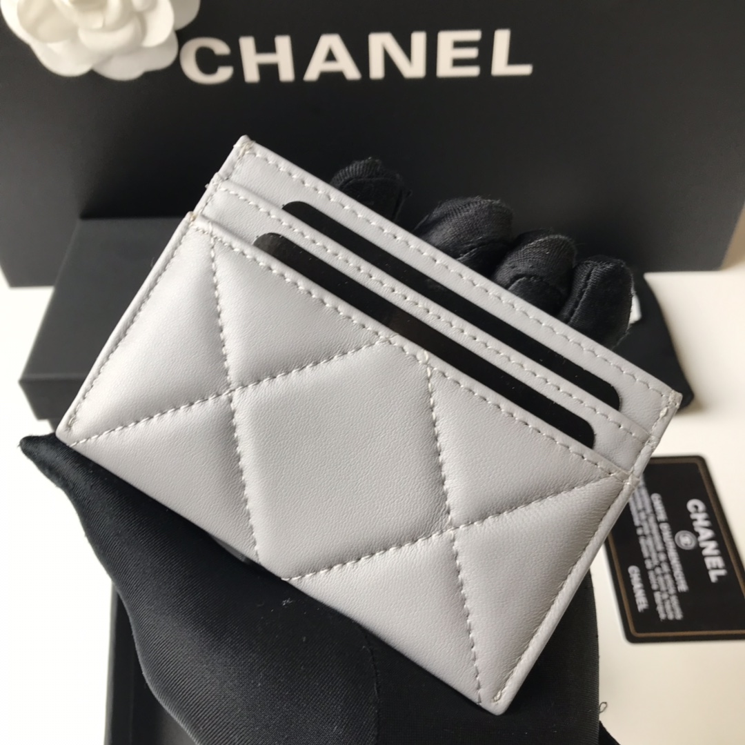 芸能人愛用Chanel シャネル 実物の写真 N品スーパーコピー財布代引き対応国内発送後払い安全必ず届く優良サイト